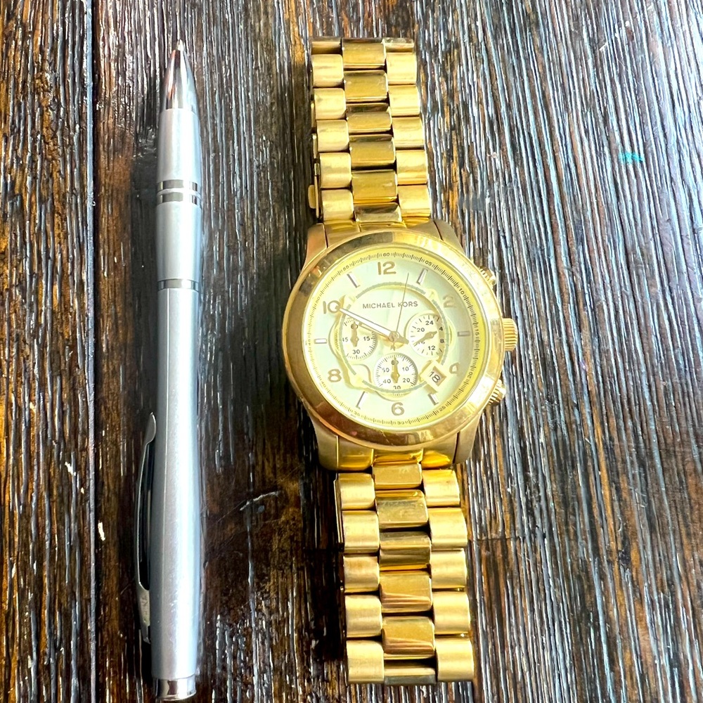 Michael Kors oversized watch